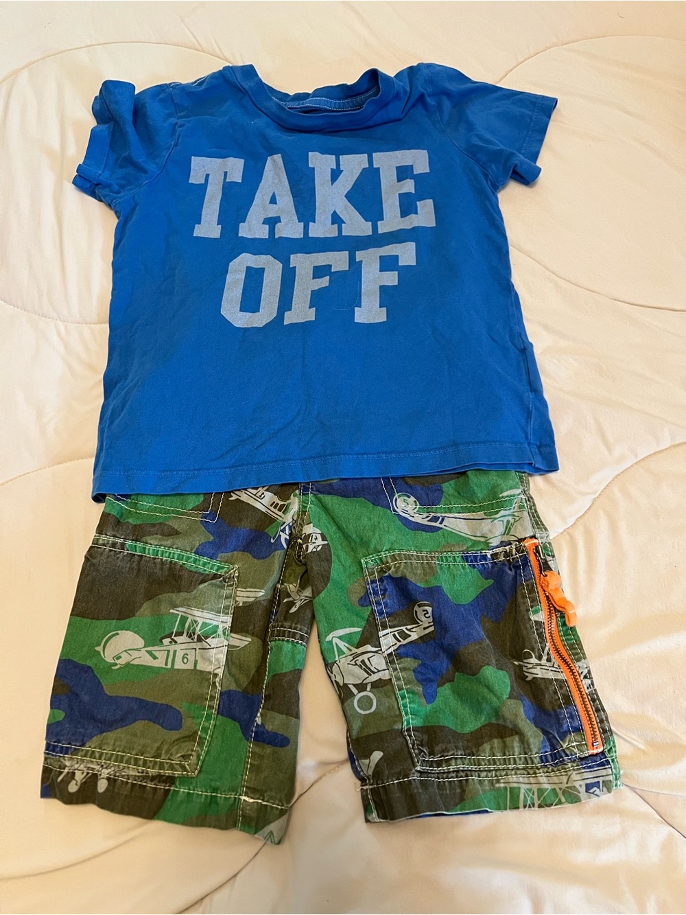 Peek "TAKE OFF" Tee with Mini Boden Green Camo Plane Techno Shorts